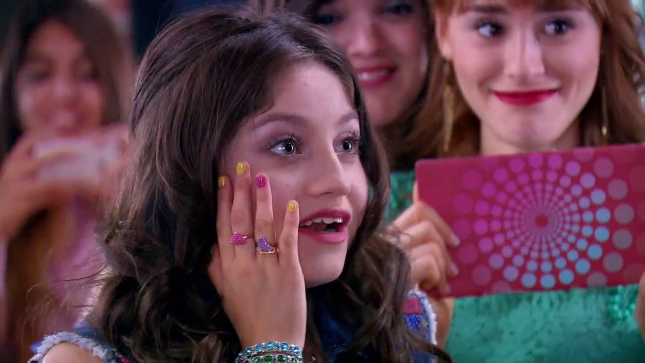 Soy Luna - Sofia Carson zu Besuch im Jam & Roller (Folge 71)