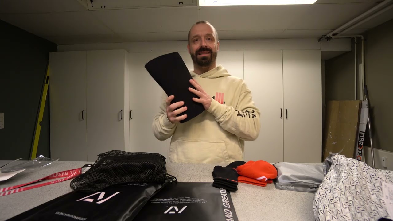 EM Vlog 3 - Landsholdstøj unboxing fra A7 & hvad bruger vi af udstyr !?