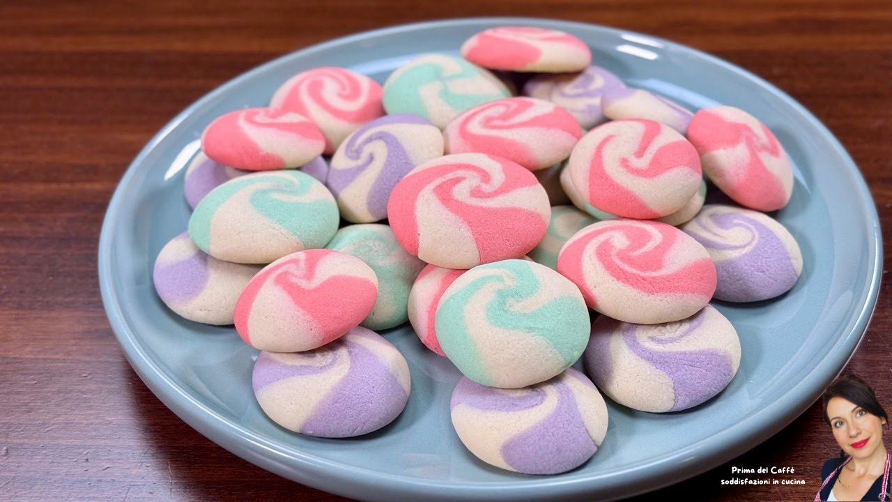 Come Fare i Biscotti aI burro colorati - I Biscotti sembrano di velluto
