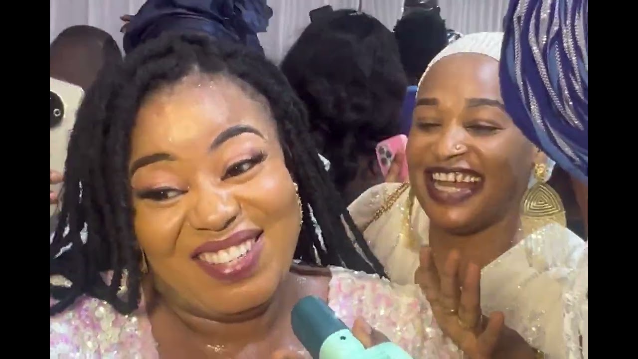 funny GANUSI dance as crowd go crazy during Segun Johnson performance isegunjohnson in Lagos