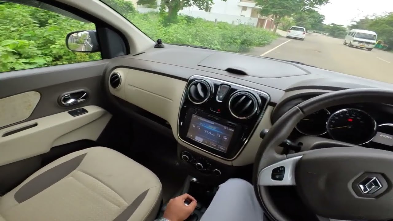 Renault Lodgy 2016 Review// That One Guy Since2005