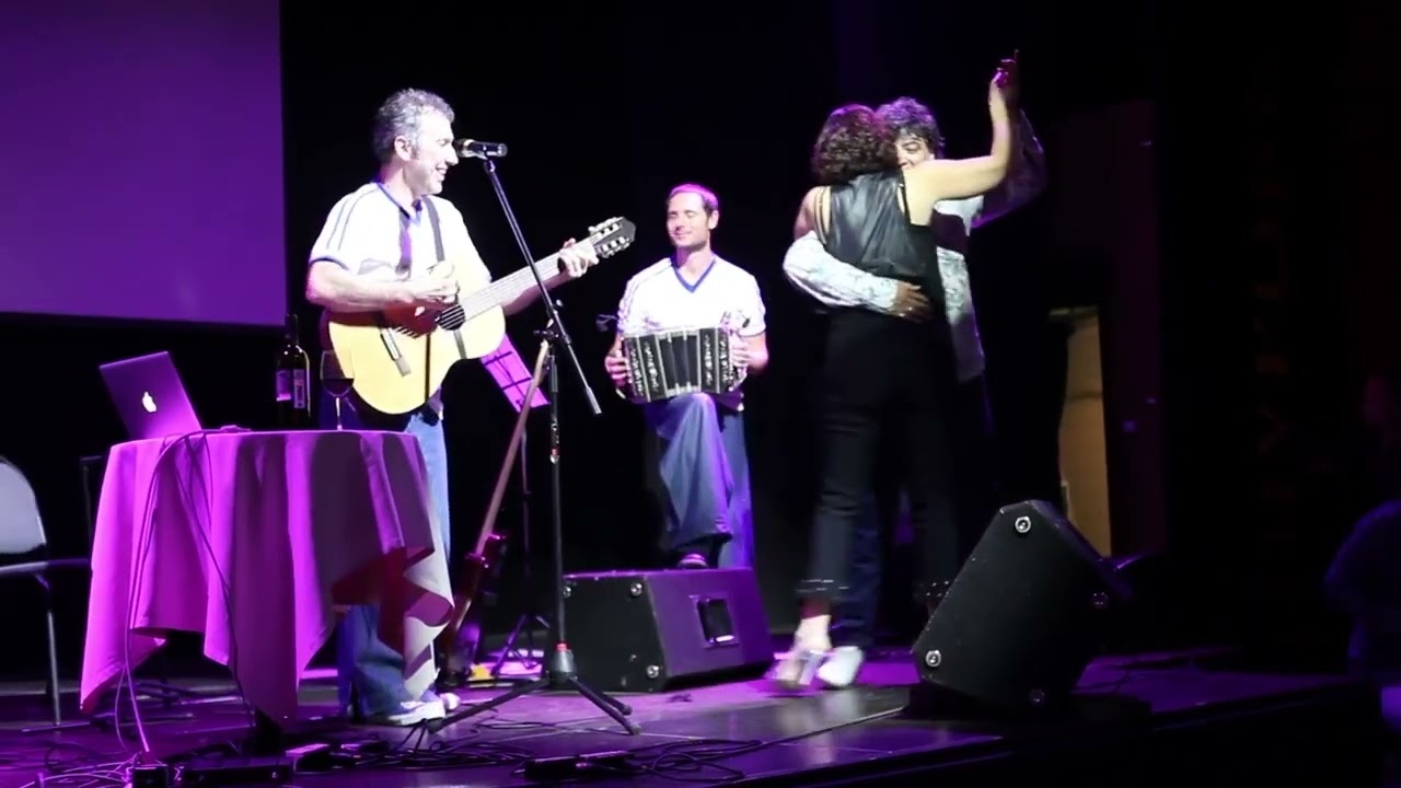 Otros Aires, Julio Balmaceda, Corina de la Rosa 