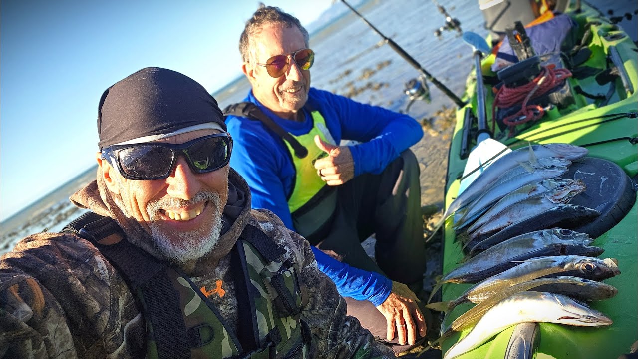 Kiwi Taking an Ozzy Kayak Fishing! Catch & Cook