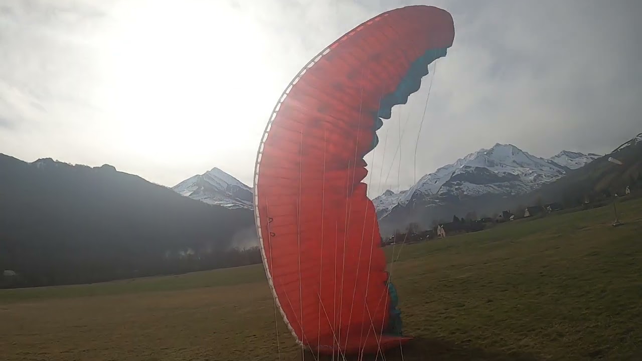vole parapente Couraduque Pyrènees février 2026