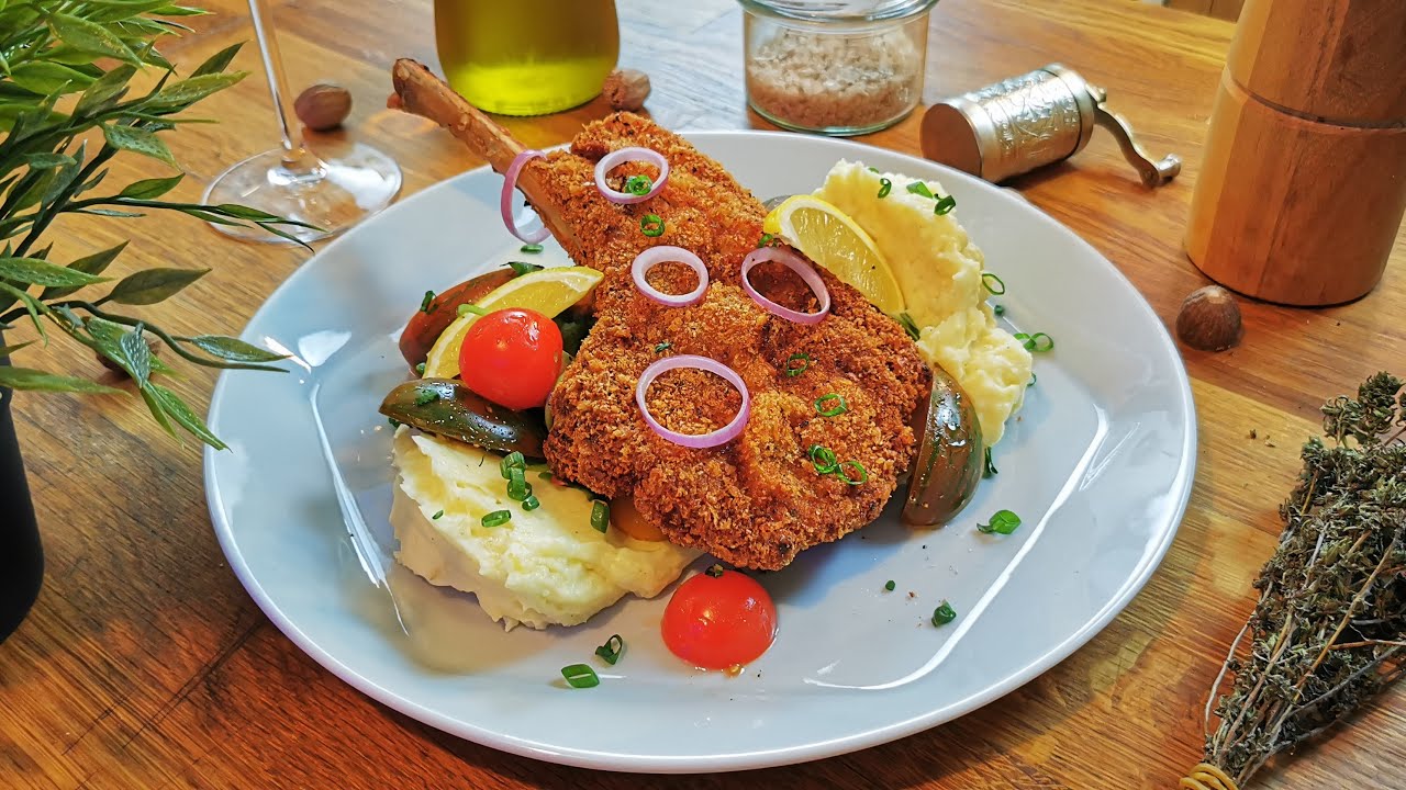 Cotlet de Porc in Panko - Snitel Crocant cu Piure Aromat si Salata  - Home Cooking -Florin Arvunescu