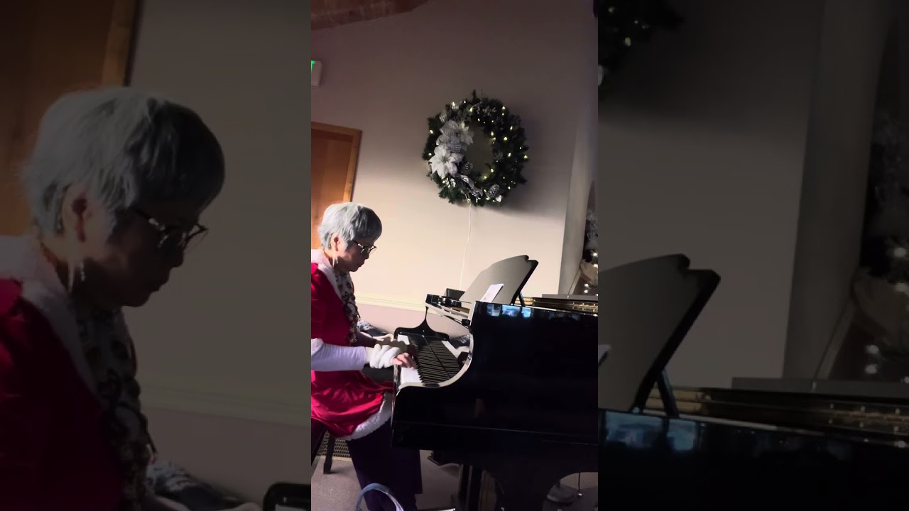Hawaiian songs in piano in Oregon Tillamook &ldquo; Hawaii Aloha &ldquo; Aloha Oe&rdquo; etc, ハワイアンソングをピアノでオレゴン州ティラモック