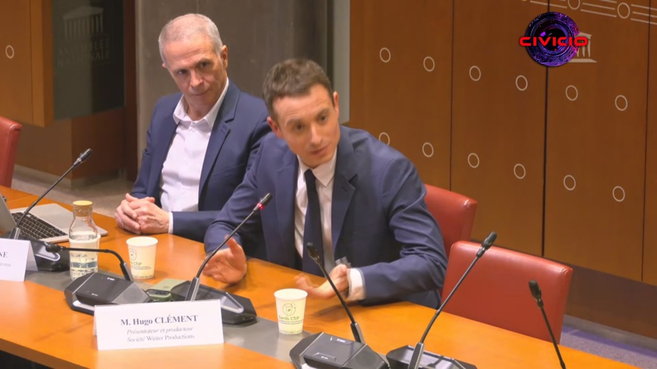 Samuel etienne et Hugo Clément craquent face au rapporteur