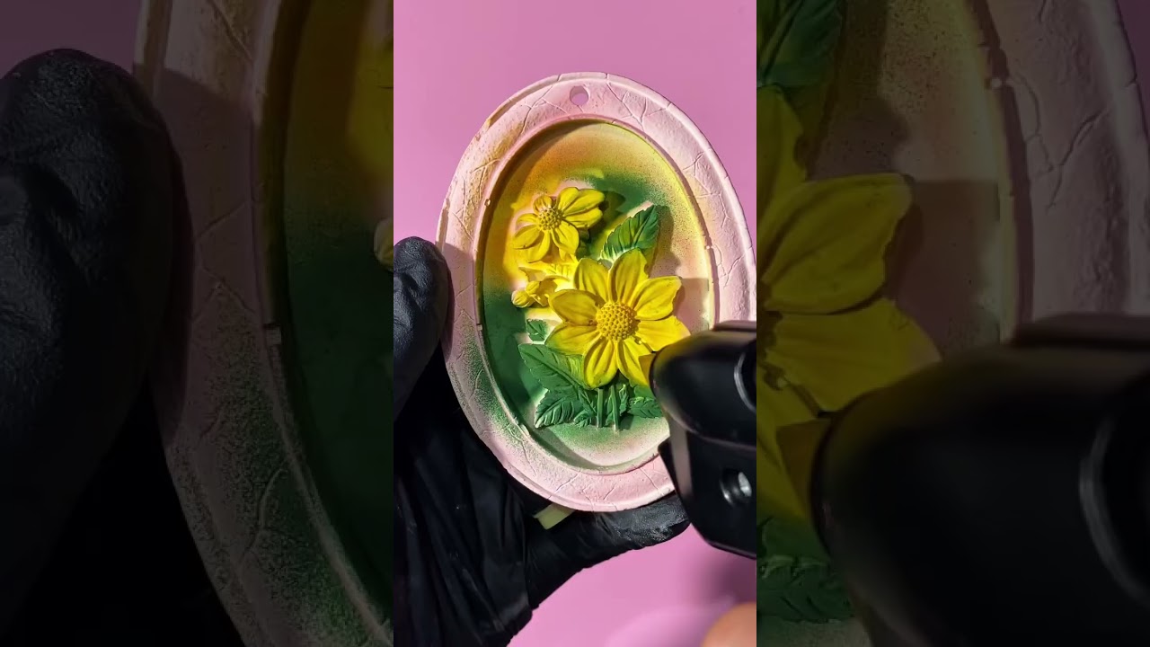 Airbrush Art:Sunflower on plaster 