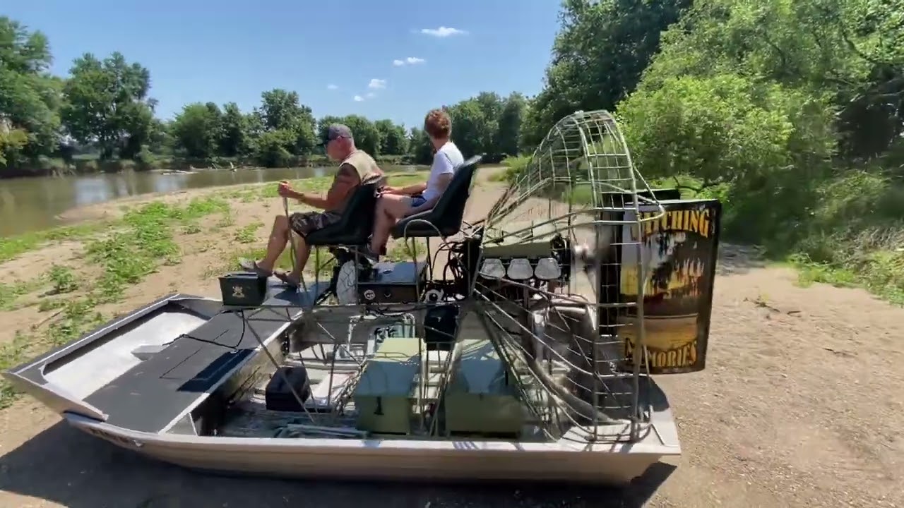 #40 Hoosier Airboater almost hits deer