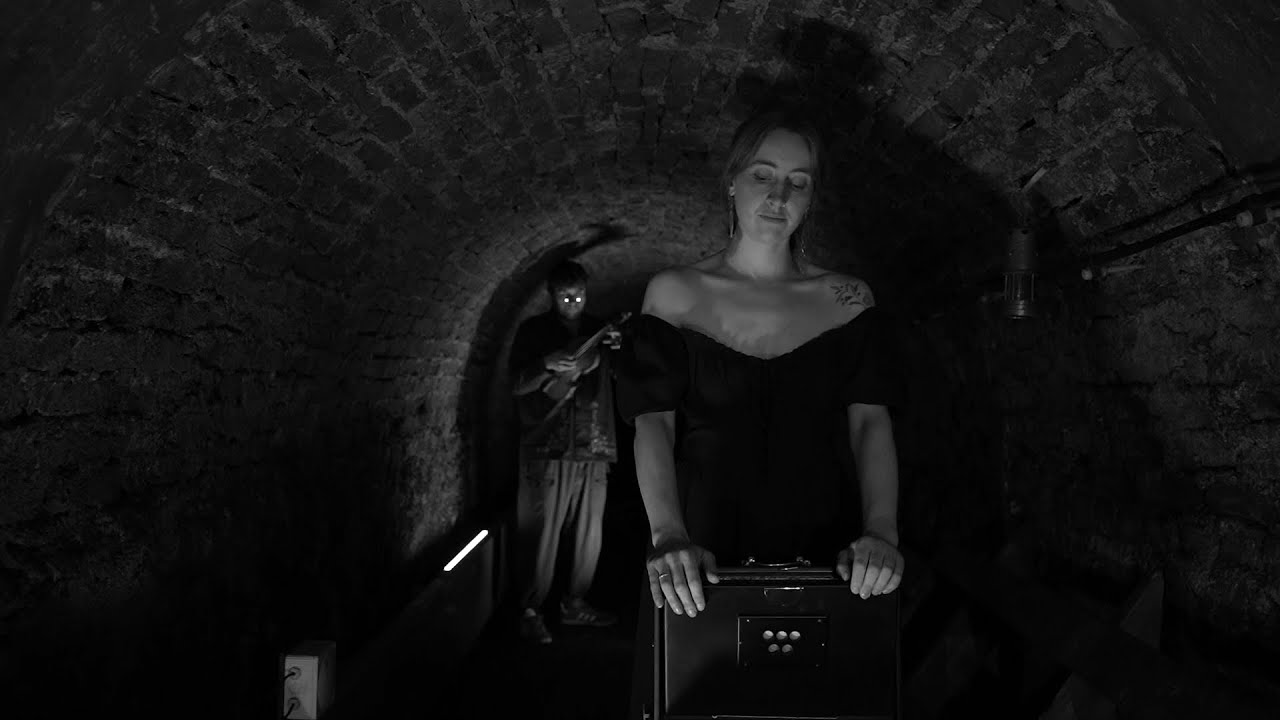 Catch The Sparrow & Sam Baxter - Gentle Weather || Live from the Victoria Tunnel