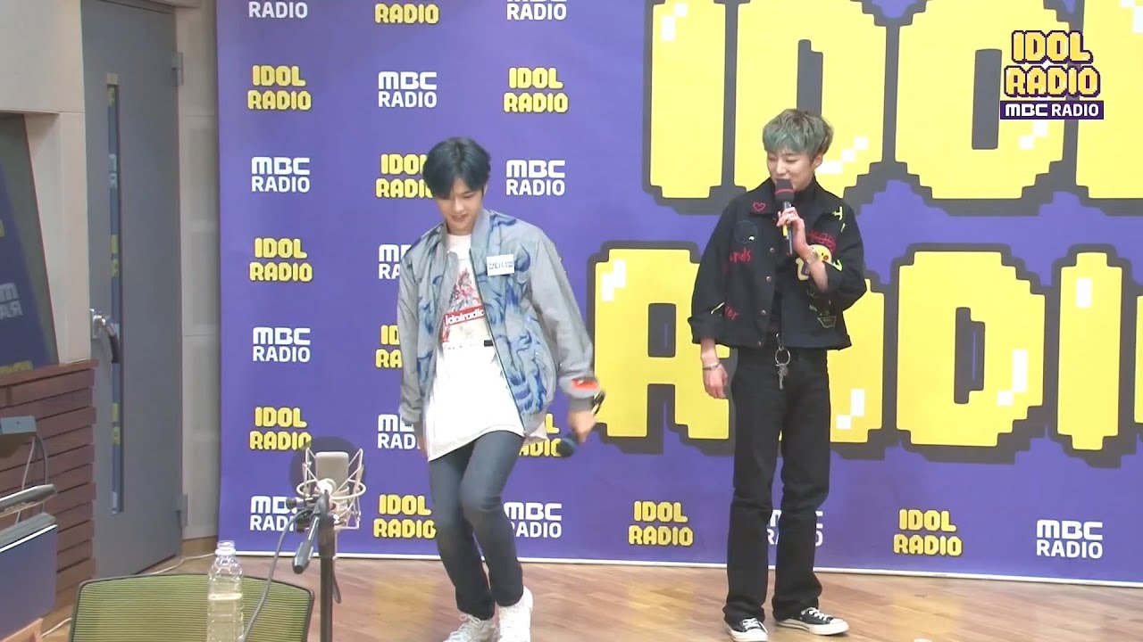 [IDOL RADIO] 서로에게 '뜸' 챌린지 & '2U' 챌린지 알려주는 강승윤&강다니엘! 20200330