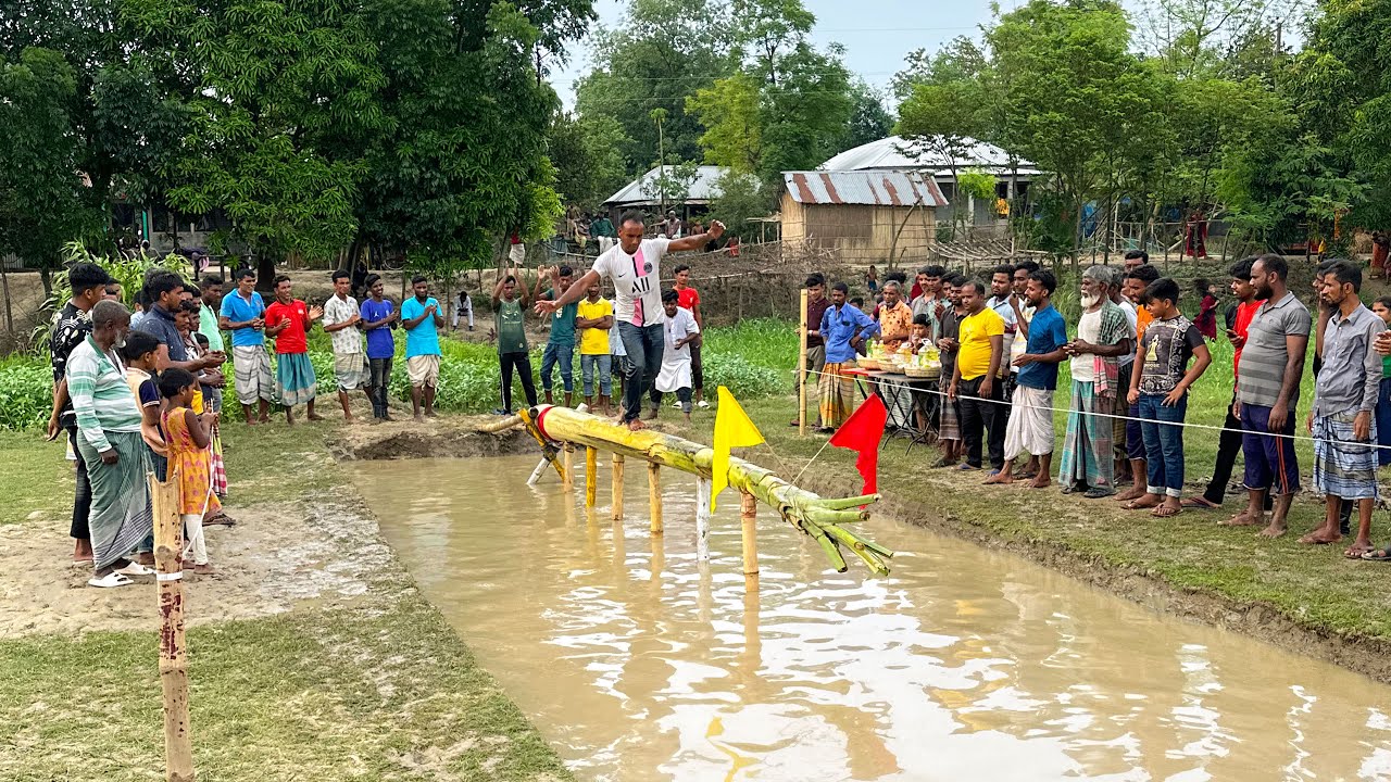 তৈলাক্ত কলাগাছে হেটে শেষ পর্যন্ত কে পুরস্কার জিতে নিলো ? কম সময়ে চ্যালেঞ্জ জিতে চমক দেখালো