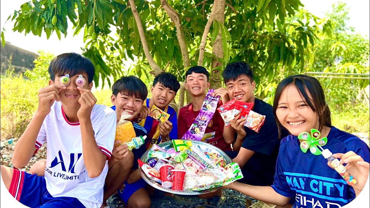 Một Ngày Ôn Lại Tuổi Thơ Với Những Món Ăn Vặt Cực Vui