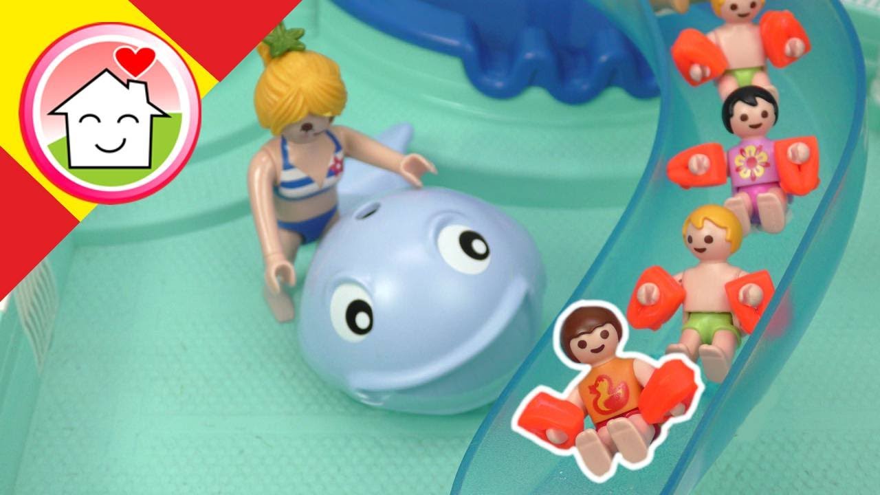Playmobil en español Excursión de la guardería al parque acuático - La Familia Hauser