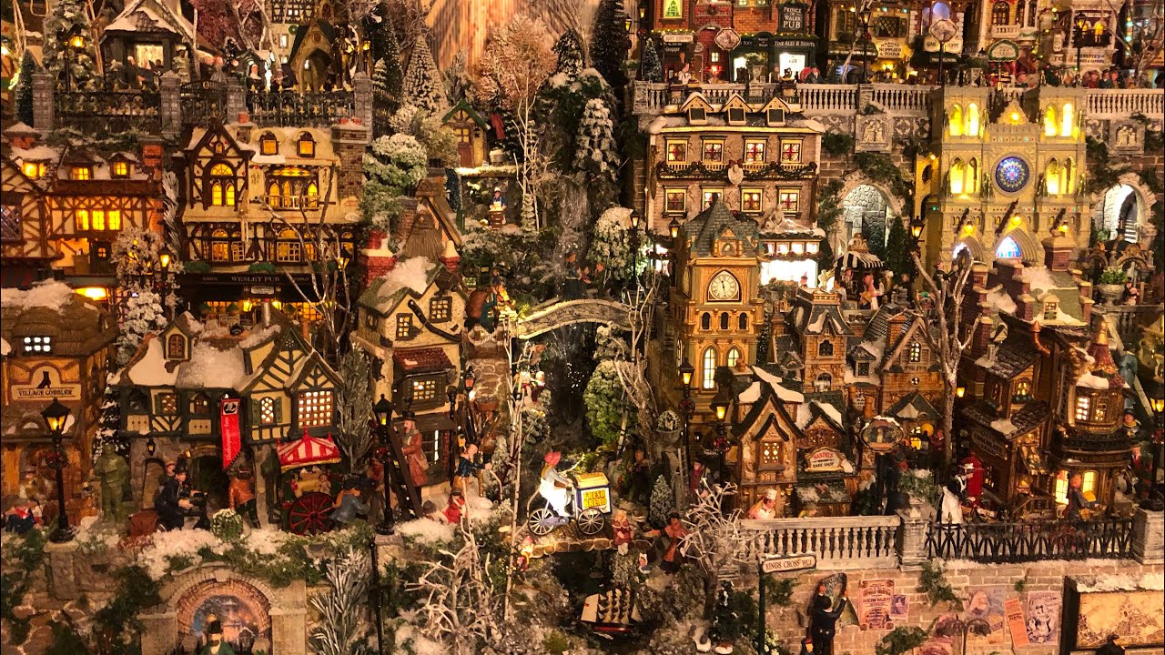 A victorian Christmas village 2022, lemax village 2022