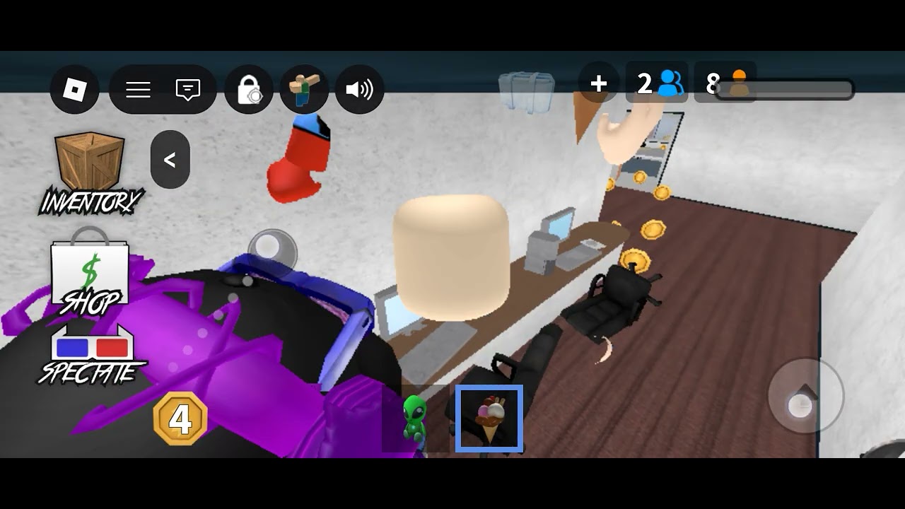 First time play mm2 in Roblox 