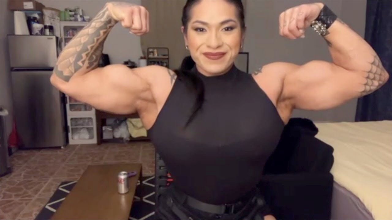 Kelli Larkins Flex