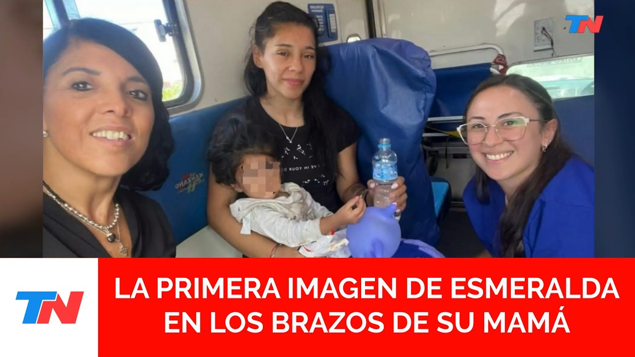 APARECIÓ ESMERALDA: la primera foto de la nena de 2 años en los brazos de su mamá