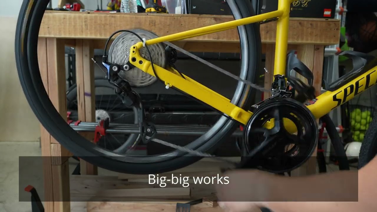 Can Shimano 105 RD-R7100 rear derailleur support 11-40T cassette in 2x12 setup?