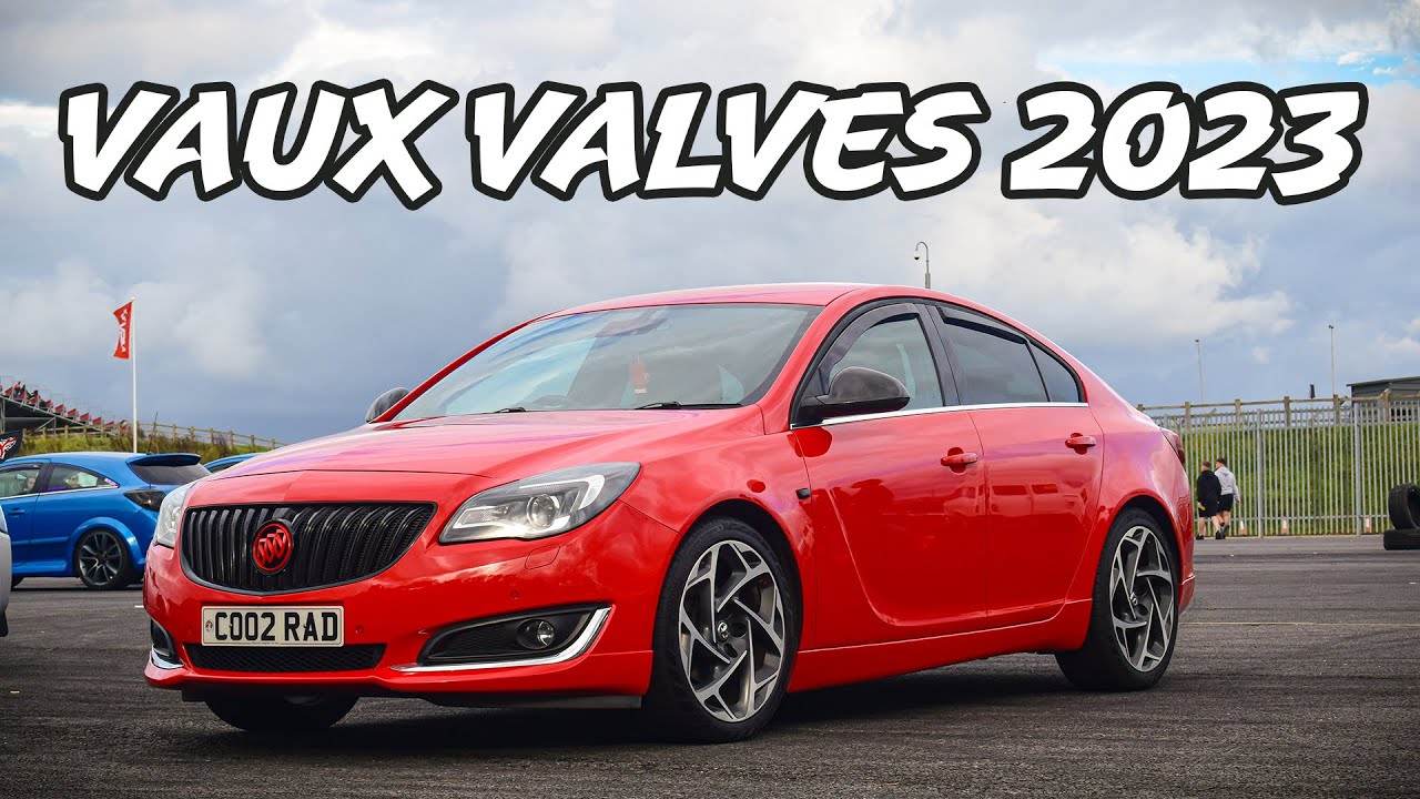 Мы взяли Vauxhall Insignia моего отца на его первую автовыставку!