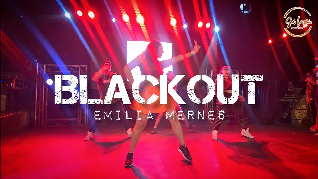 Blackout - Emilia Mernes. Coreografia de Zumba by 👉@solciitolarghi 👈 (pasen a suscribirse)