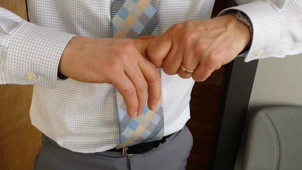 The knuckle cracker