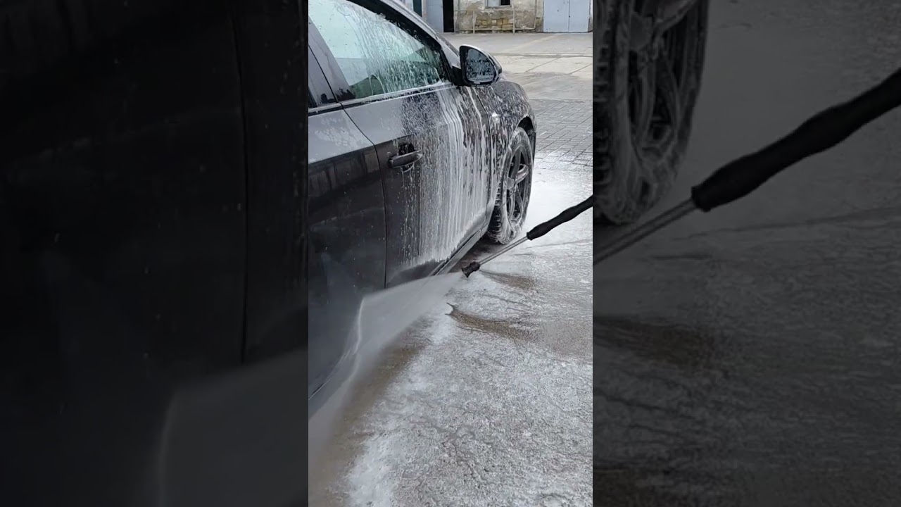 Показываю  как  правильно  смывать  пену  с  автомобиля!