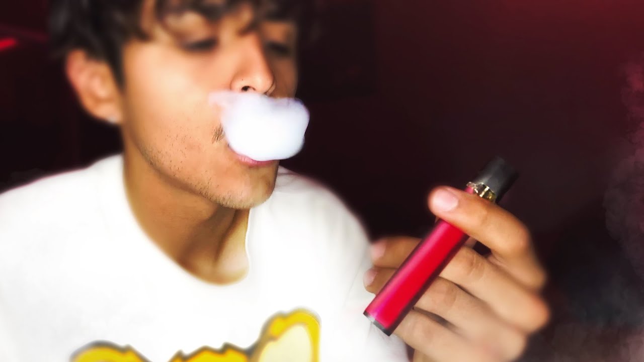 FINISHING STIIIZY POD IN ONE SITTING! *smoke challenge*