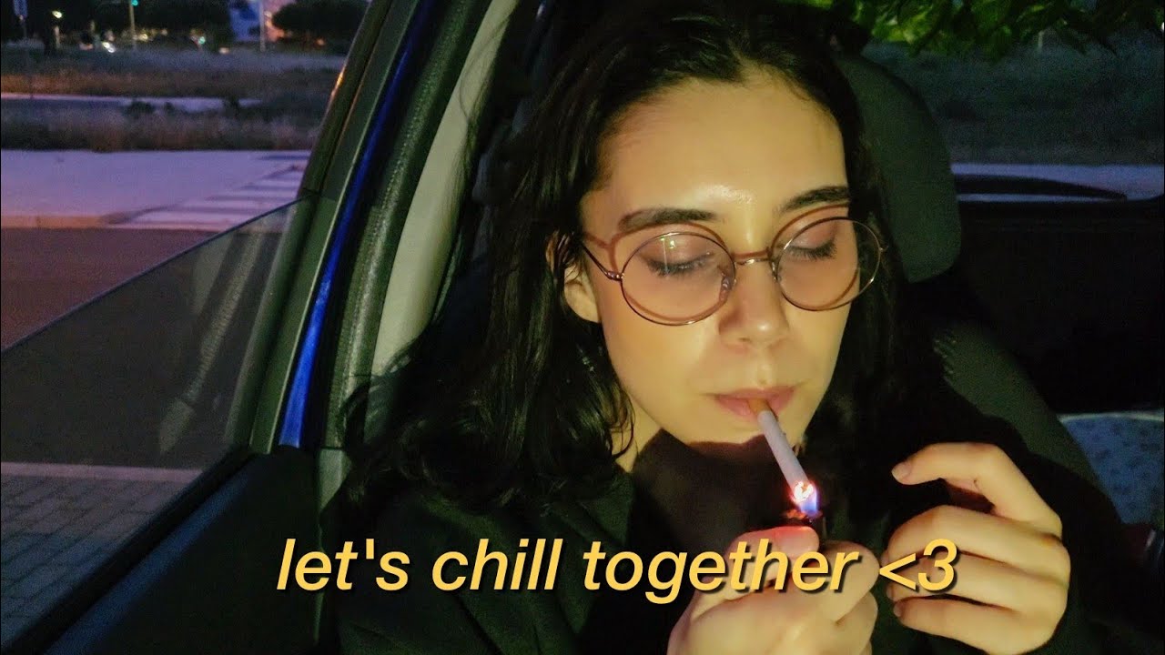 a super cozy night smoke sesh ♡