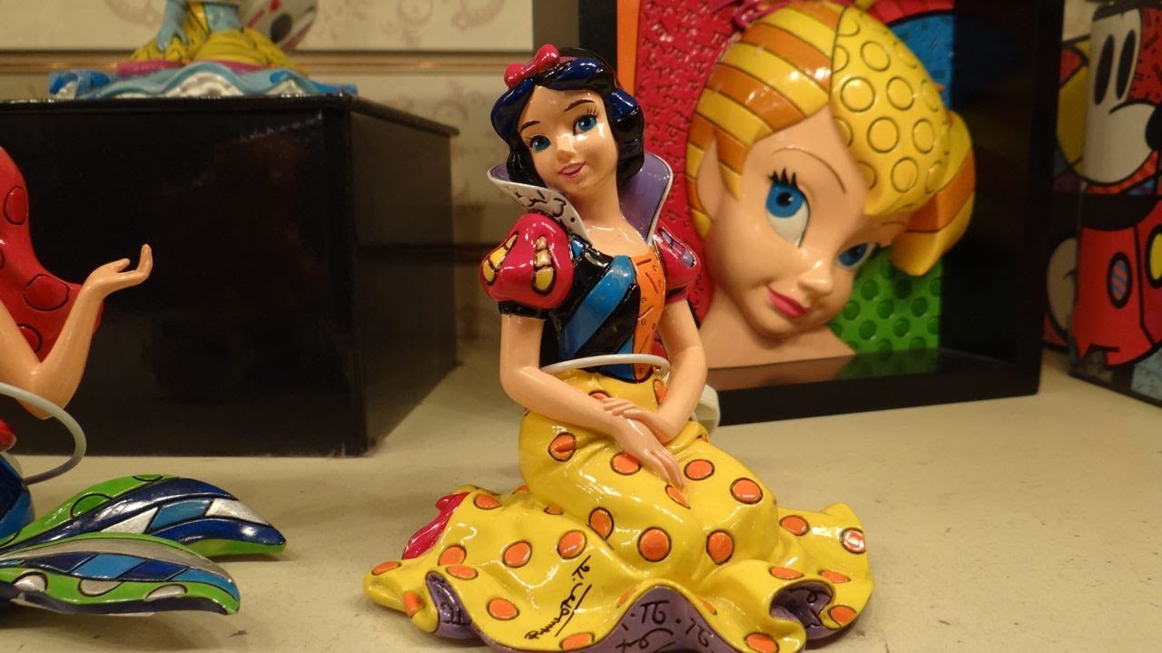 Disneyland Paris Shopping at Disney Village