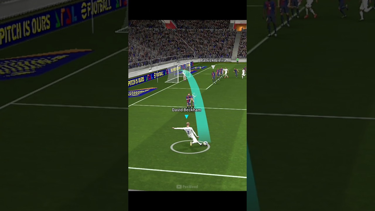 David Beckham free-kick 😱 | pes #efootball #efootballmobile #efootball2024 #pesmobile #pes #shorts