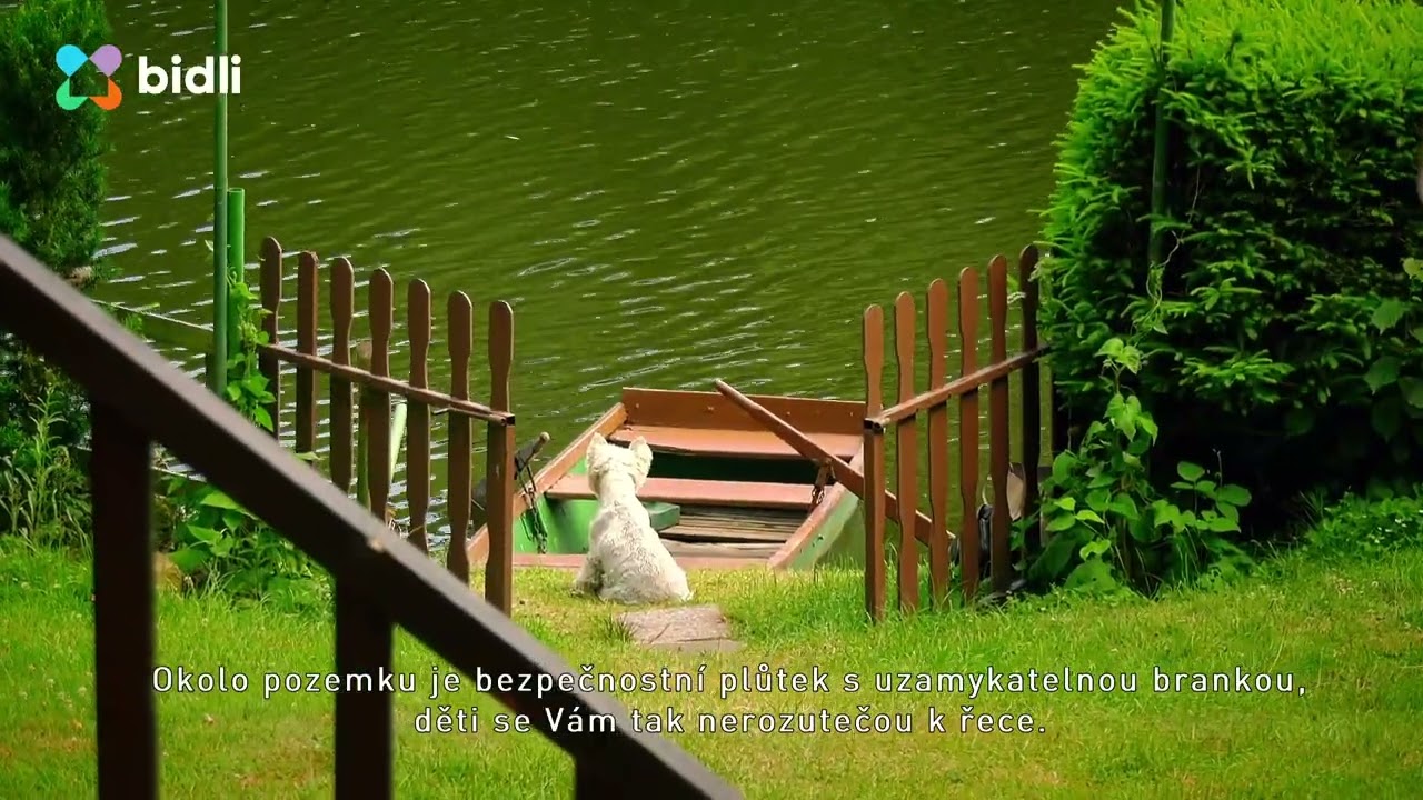 Chata u řeky Lužnice