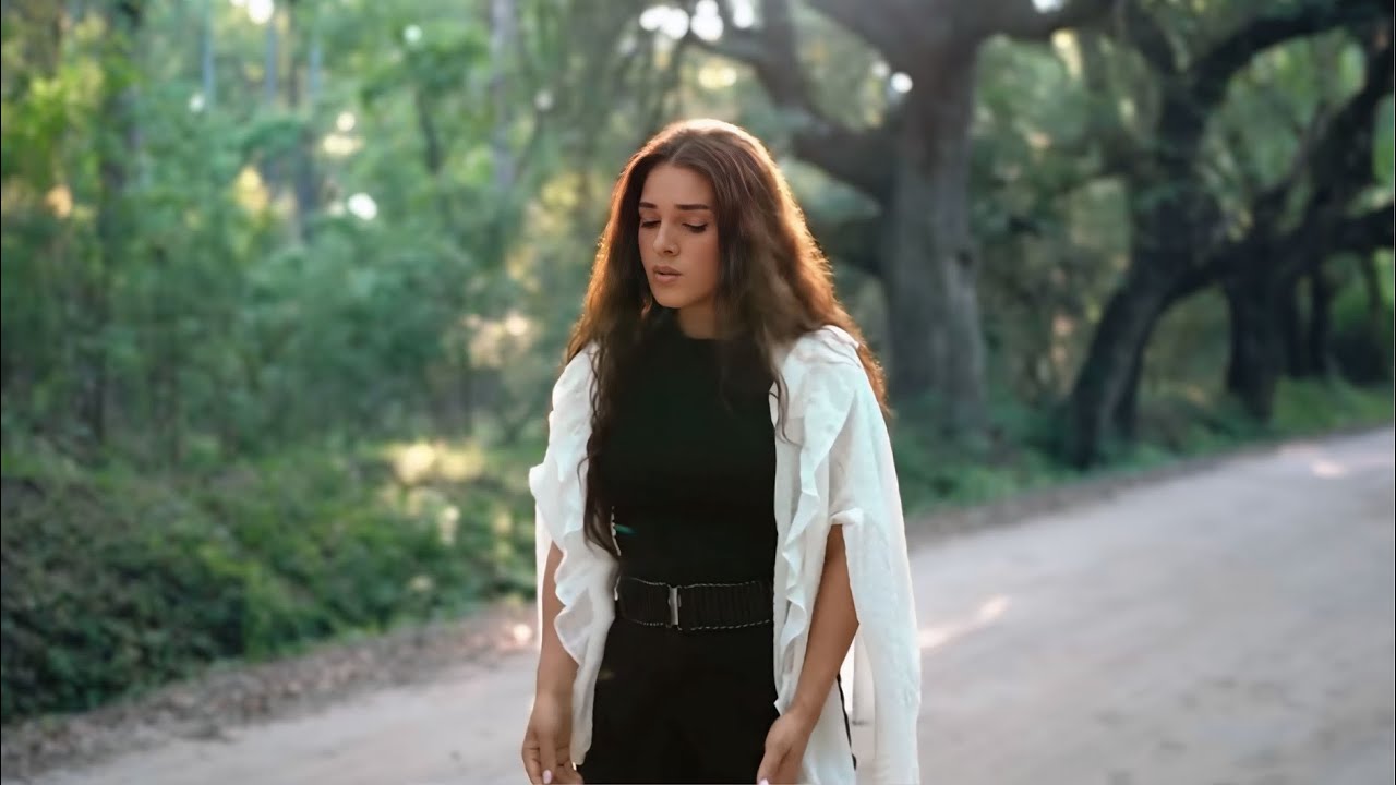 Навколо Горить Вогонь | Дарина Кочанжи (Official Video)
