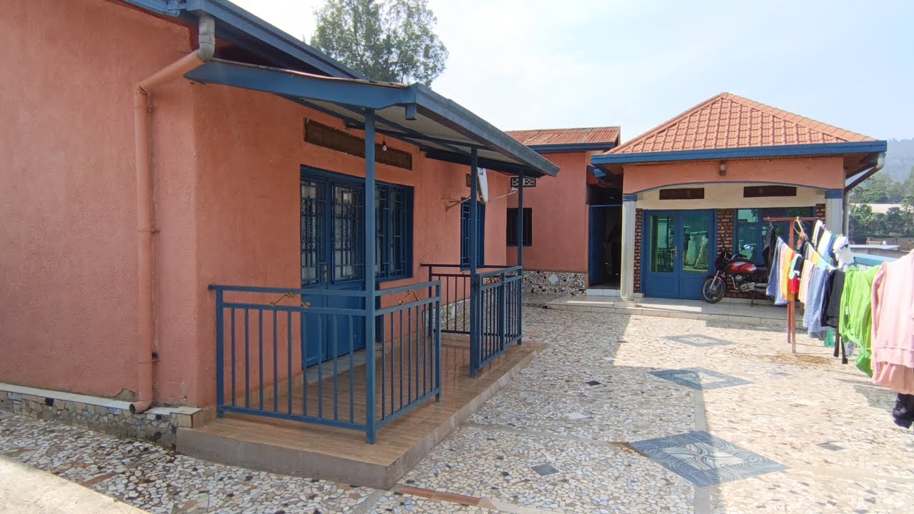INZU ZIGURISHWA 60M MUGATENGA ZINJIZA 700K IBICIRO BIHABWA AGACIRO NIBYANDITSE  0786779769  