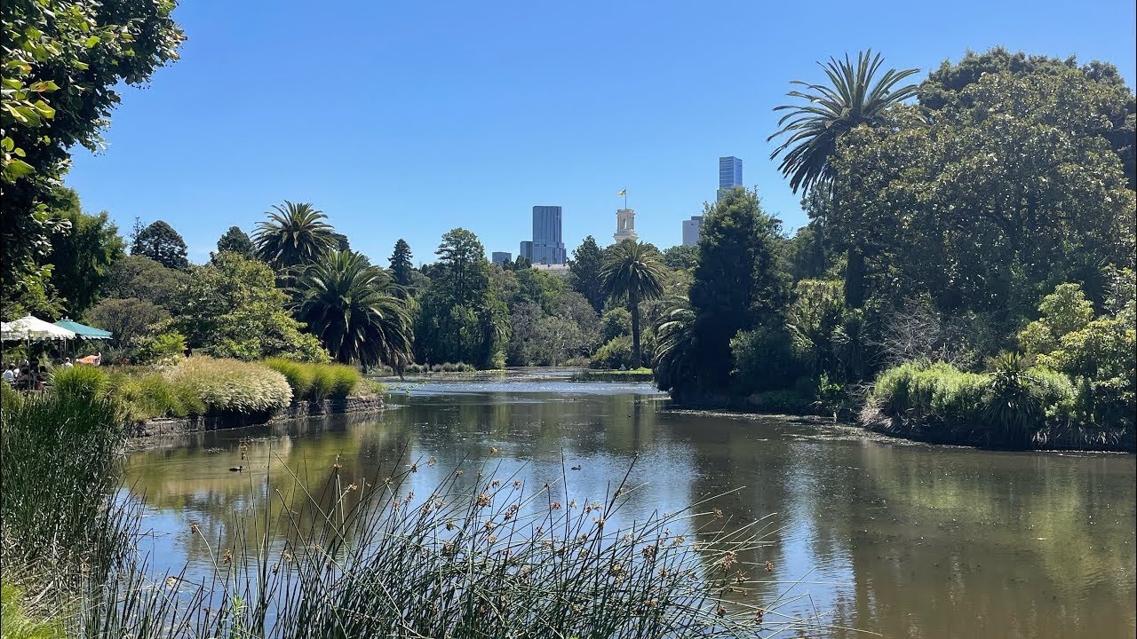 Botanical Gardens, St Kilda & The Mall 
