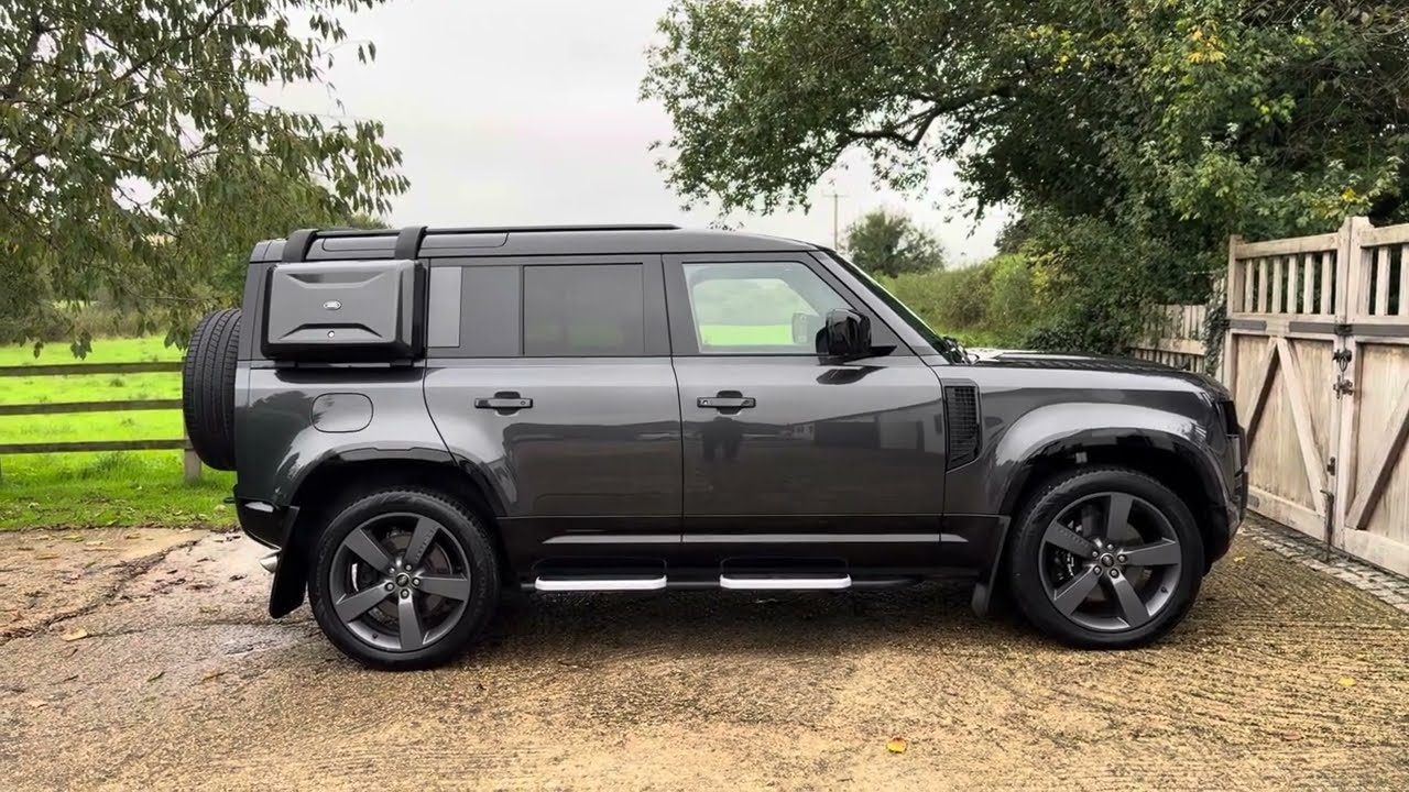 Продаётся Land Rover Defender 110 V8 2023 года — полное руководство