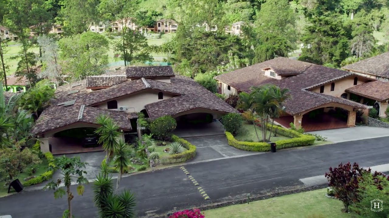 Golf Villa in Boquete Panama | House Hunters Panama | 0021