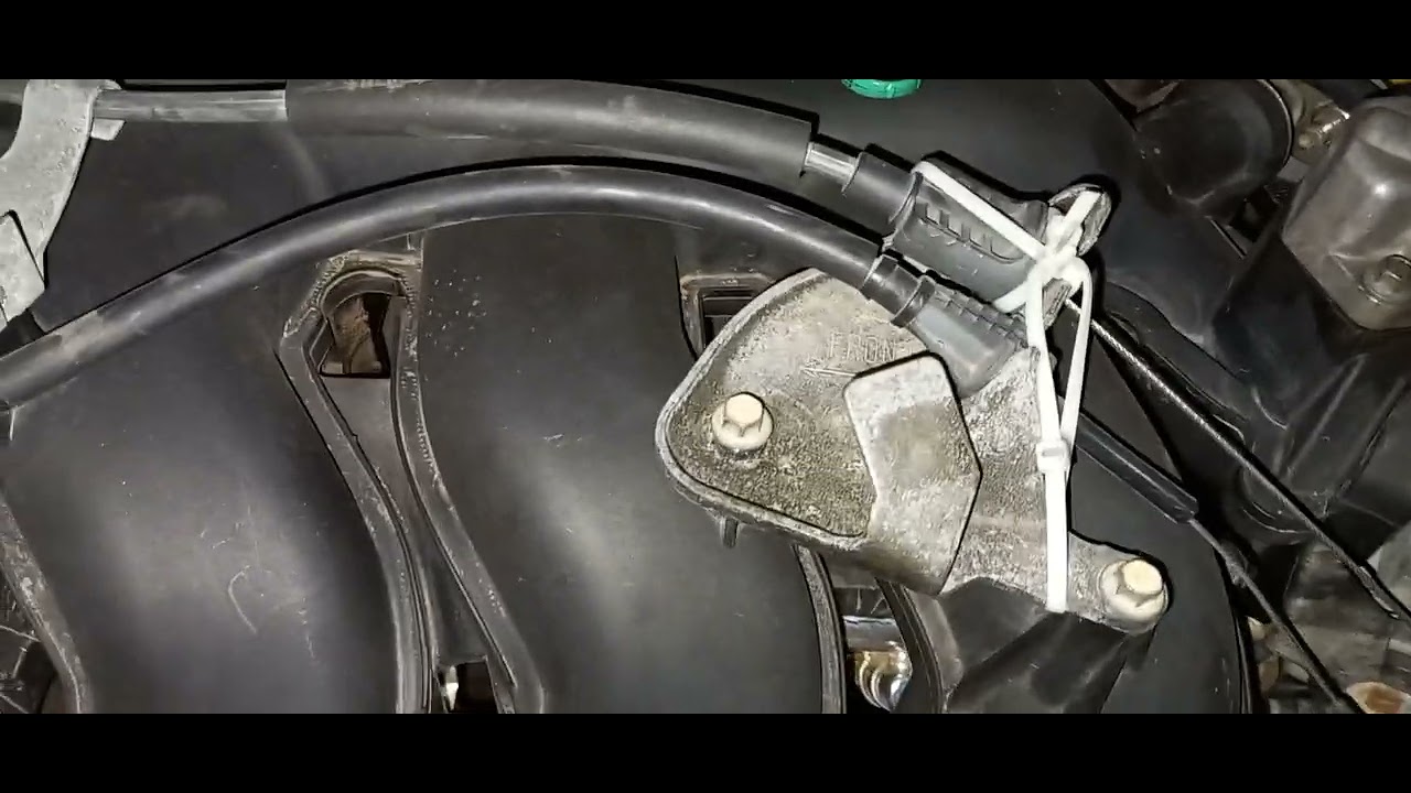 cambio de empaques de admisión , bujías y pcv a motor ford 3.0 de escape 2004