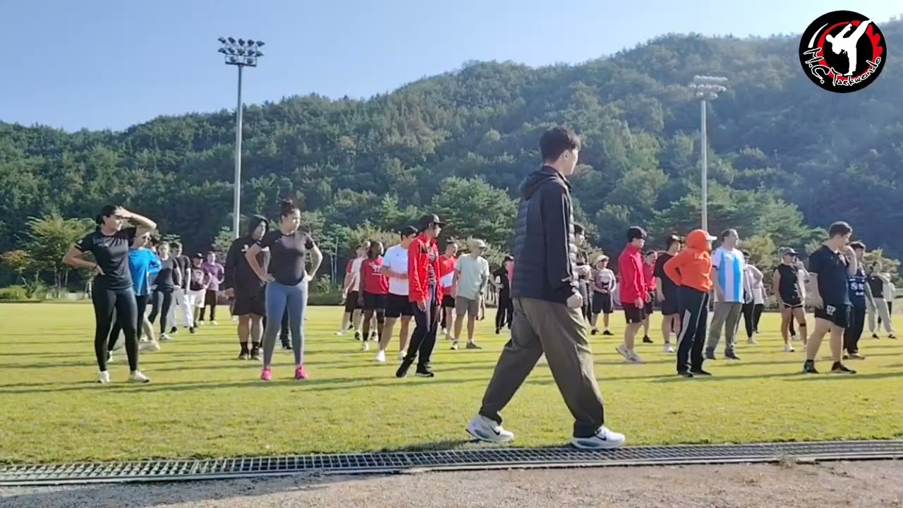 Entrenando en TAEKWONDOWON. MUJU Corea. Part 3