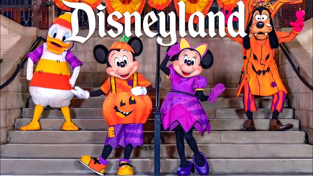 🔴🎉 First Disneyland Live Stream Of October 2025 - Halloween Screams 🎃 World Of Color 🌊 Parade ✨