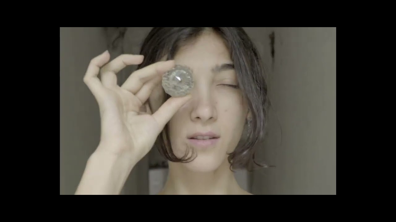Nevra Coşkun - I wake to sleep