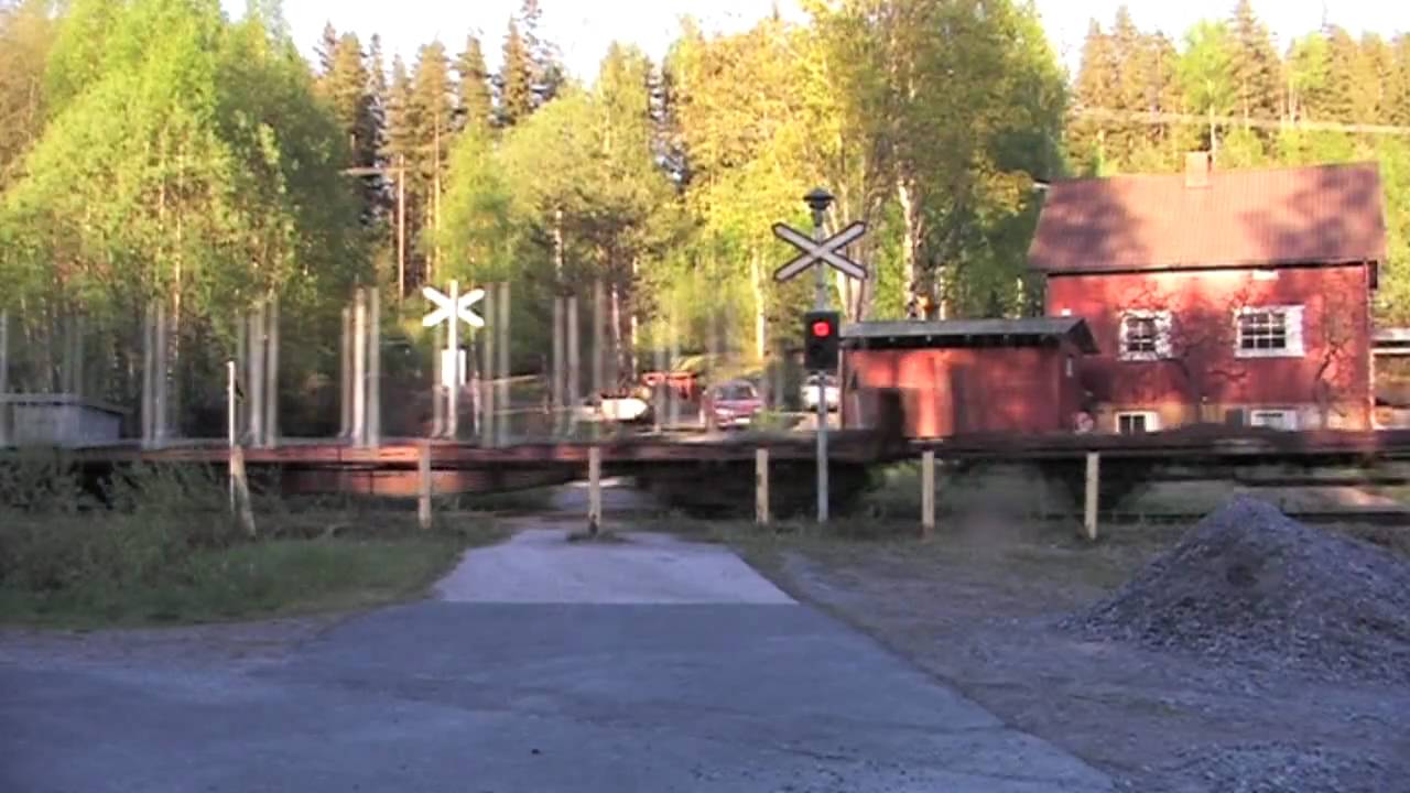 T3376 Tiituspohja II valo- ja &auml;&auml;nivaroituslaitoksessa