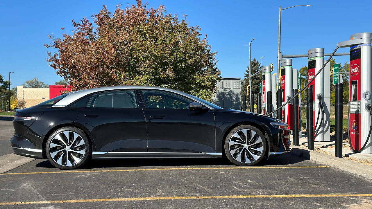 There's A Pretty Big Efficiency Difference With Lucid Air Rolling On 19