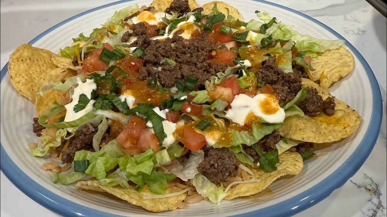 NACHOS CON CARNE MOLIDA, Una Comida Favorita En La Familia