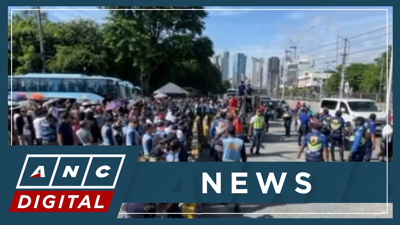 Около 3500 человек присоединились ко второму дню акции протеста INC на EDSA, организаторы ожидают...