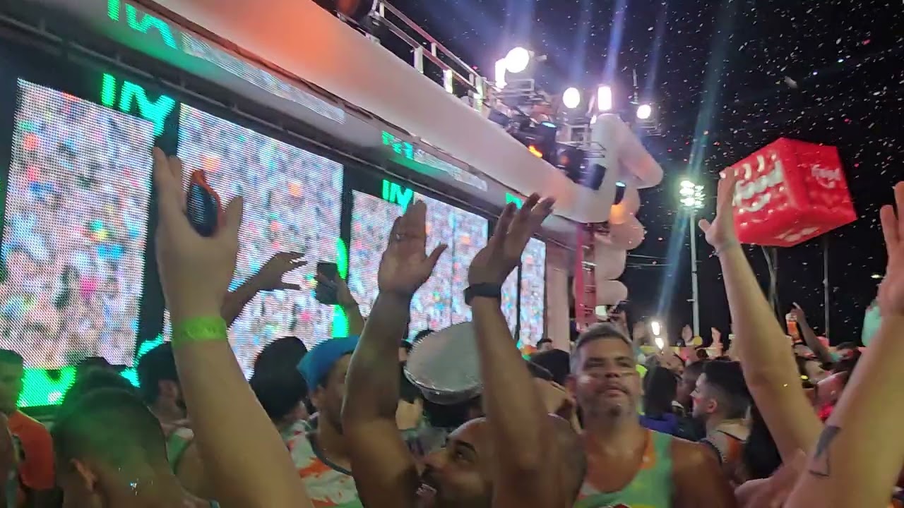 Ivete Sangalo - O mundo vai - Coruja Sábado - Carnaval de Salvador 2024