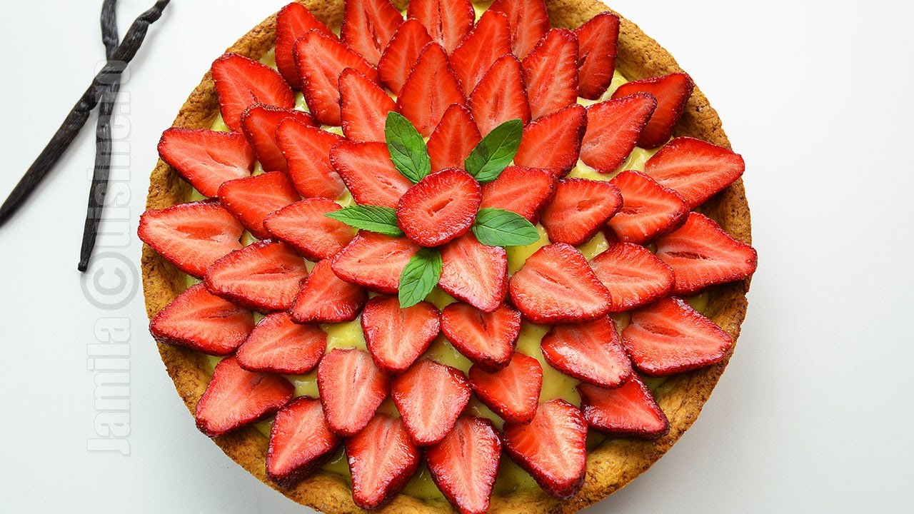 Tarta cu capsuni si crema de vanilie | JamilaCuisine