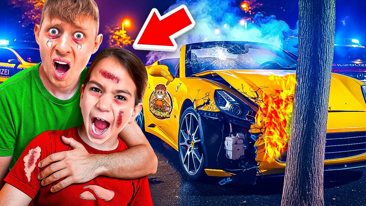 KLEINER JUNGE klaut mein AUTO und baut UNFALL – POLIZEI KOMMT! 😱