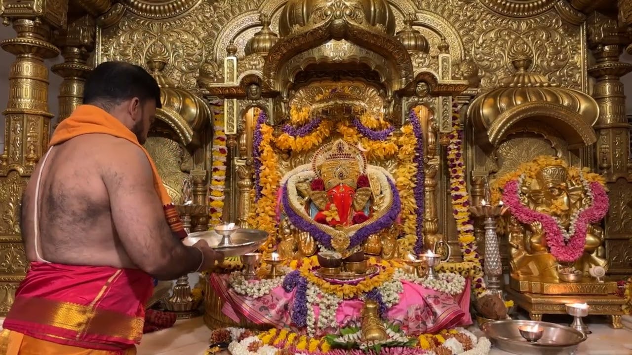 सायंकाळची श्री सिद्धिविनायक LIVE आरती दर्शन | Siddhivinayak Ganpati Dadar Aarti🙏🏻 १०/०३/२०२६🛕