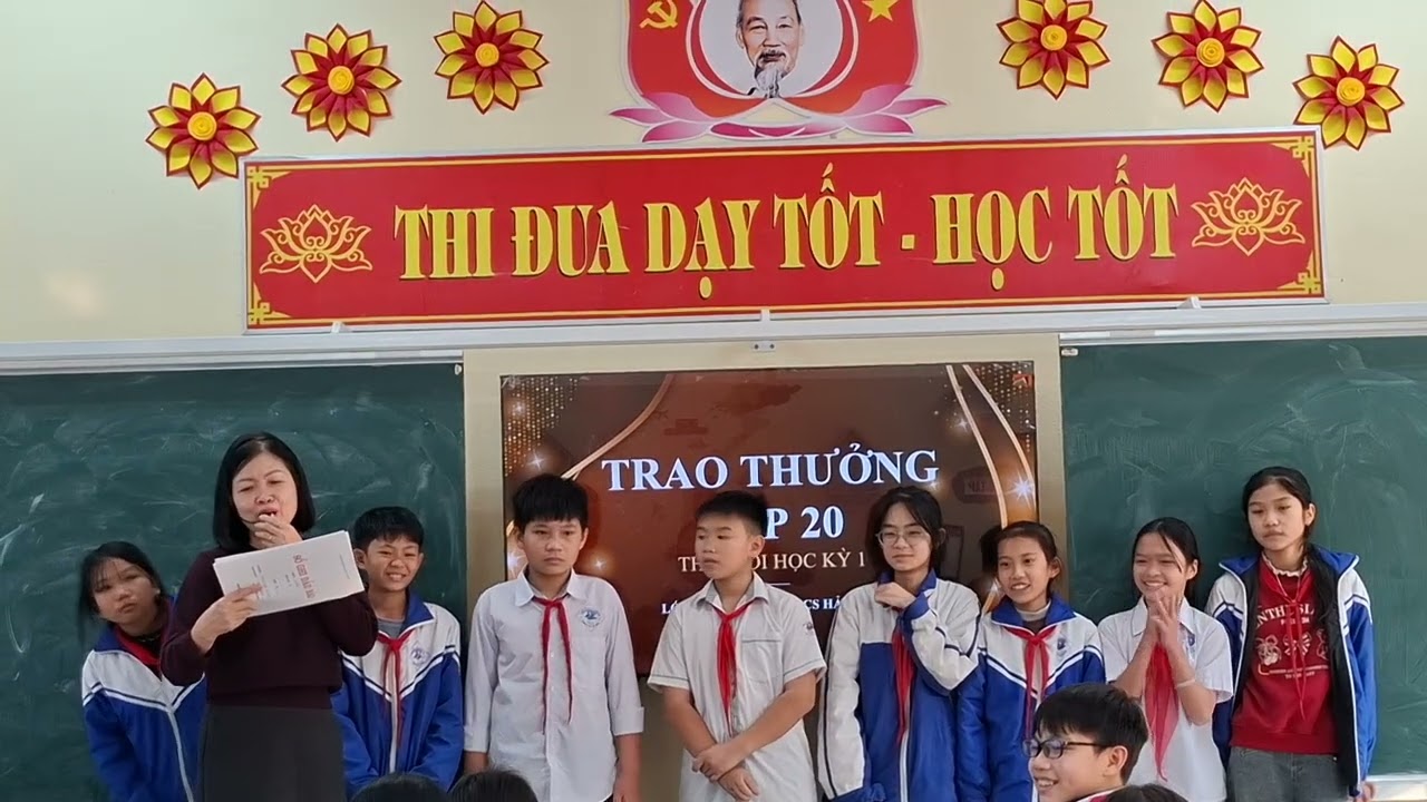 Trao thưởng  cuối kỳ 1